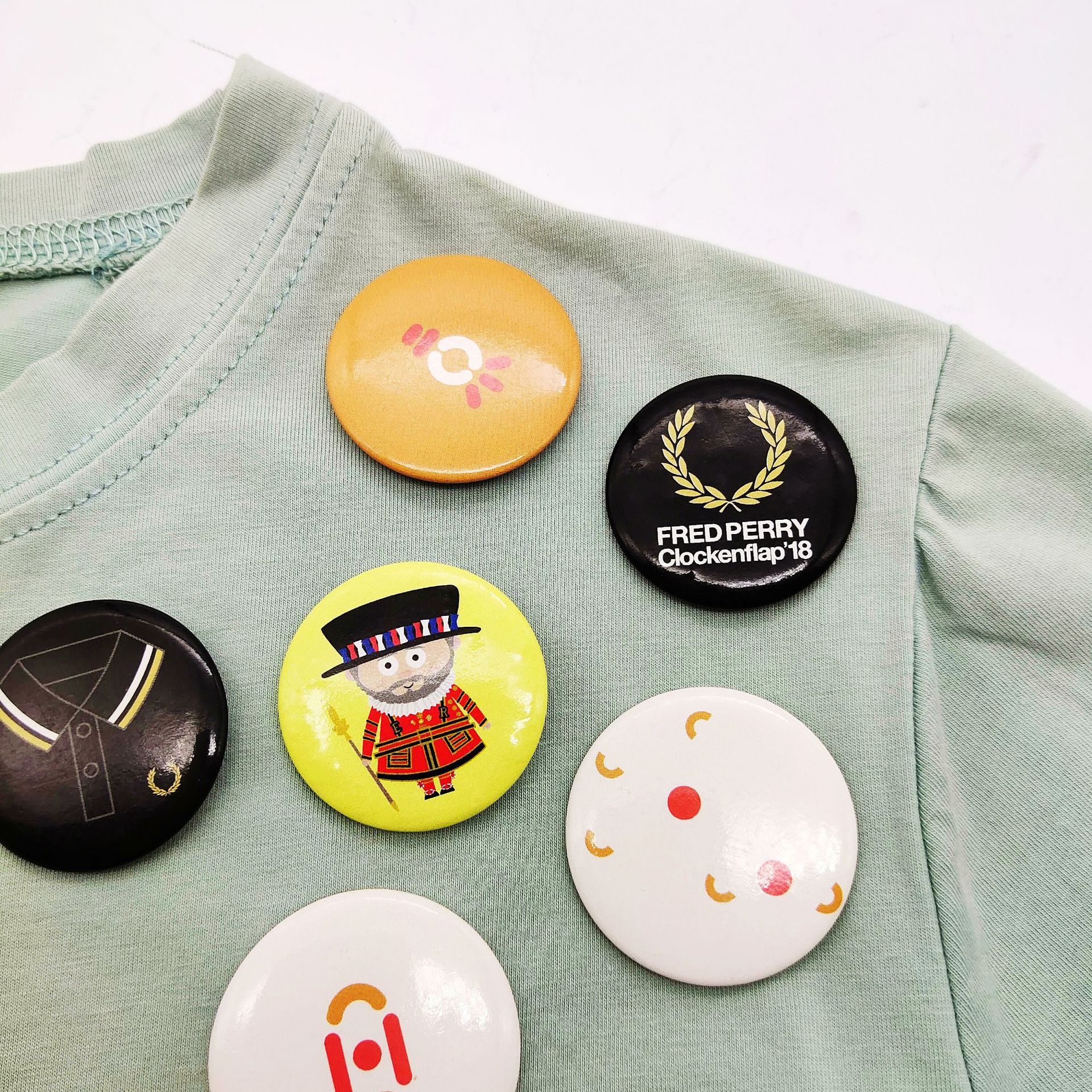 来图定制卡通时尚塑料马口铁胸章厂家定做广告宣传小礼品赠品徽章