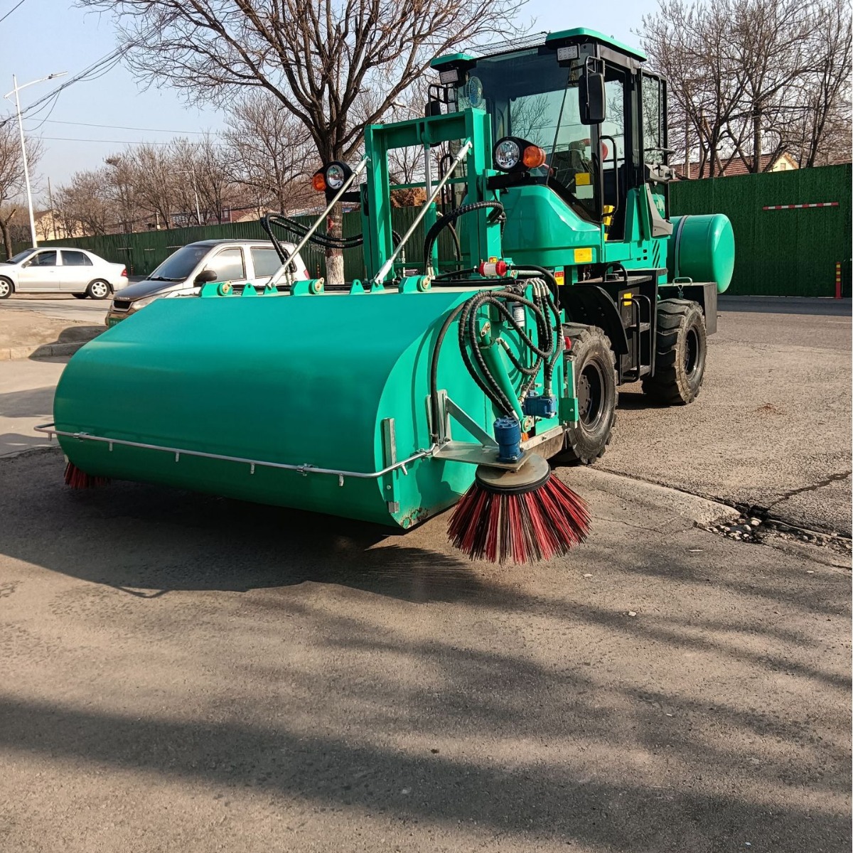 高速公路清扫车工程施工环卫专用扫地机供应柴油扫地车拆装简便