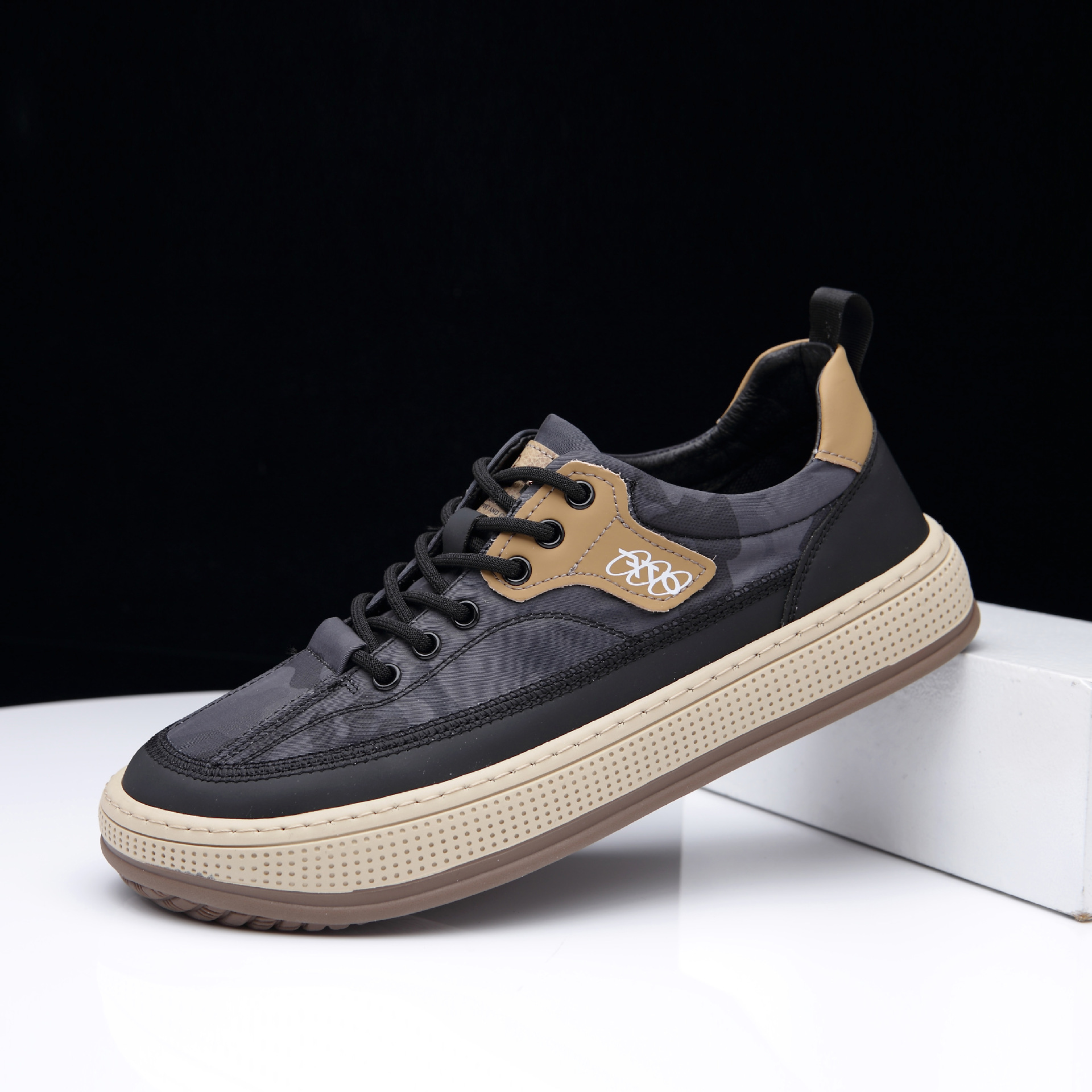 2022夏季新款男士时尚网布潮鞋透气小丑鞋时尚百搭芒果鞋系带板鞋