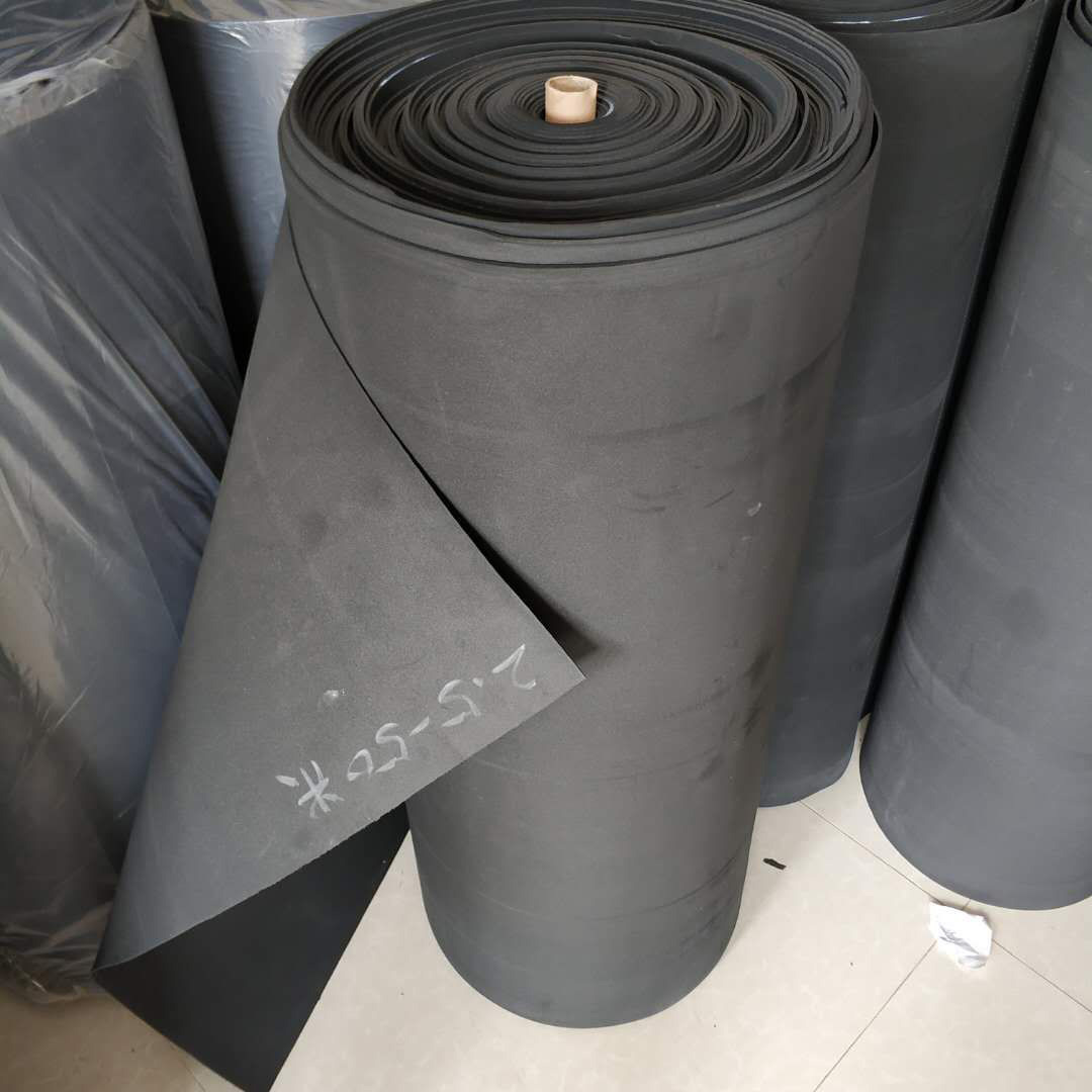 38度黑色eva泡棉4mm厚单面带胶eva泡棉卷 背胶eva卷材泡棉垫内衬