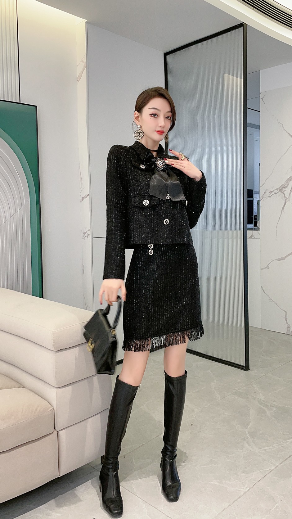 蝴蝶结亮丝名媛小香风套装洋气2021秋冬气质复古粗花呢两件套女