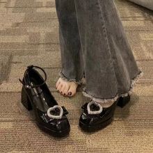 小皮鞋玛丽珍鞋女2024年新款爱心方头一字扣带粗跟厚底公主高跟鞋