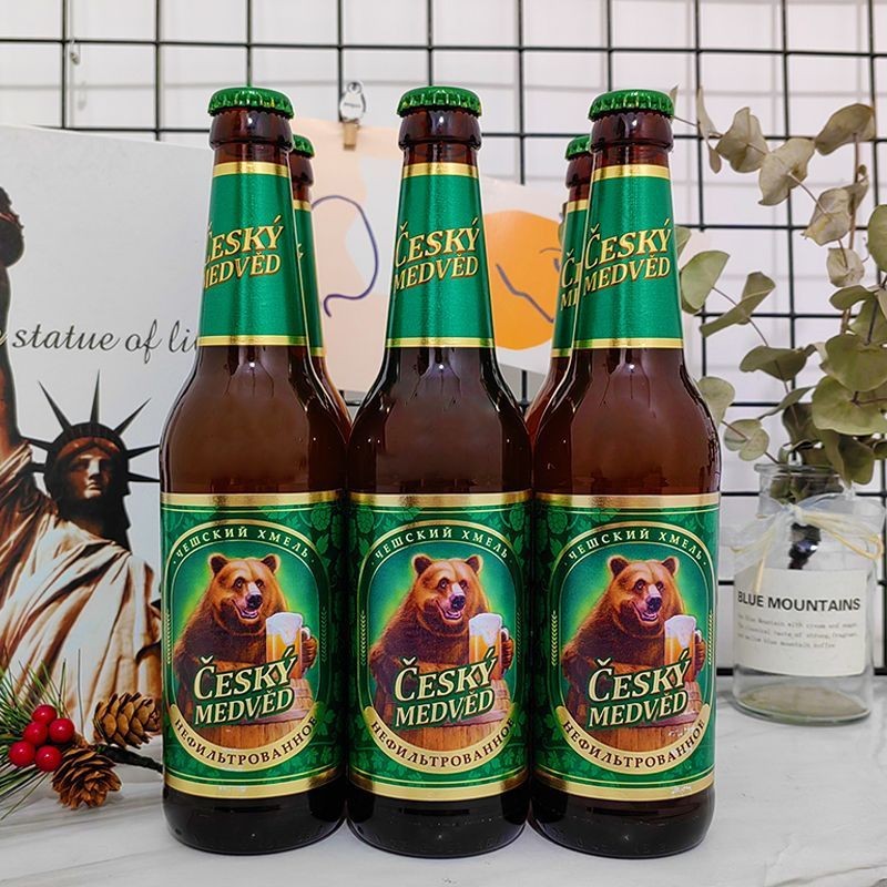 俄罗斯原装进口捷克熊白啤酒未过滤鲜啤酒小麦白啤精酿啤酒整箱