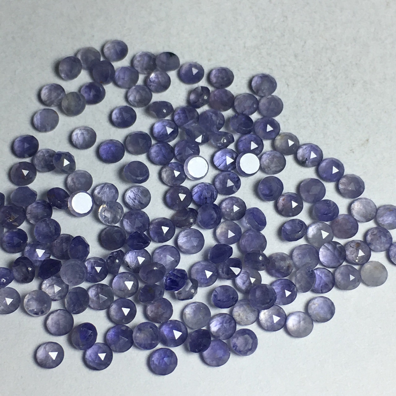 天然堇青石水蓝宝平底玫瑰切2.5mm圆形