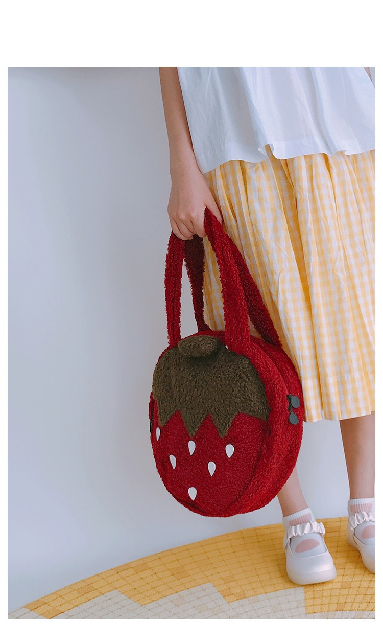 三色补丁草莓派毛绒包女日系软妹少女手提包甜美风礼物可爱单肩包