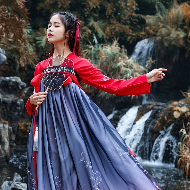 新款便宜汉服女锦鲤秋水逍遥客春樱改良汉元素十里香齐胸襦裙套装