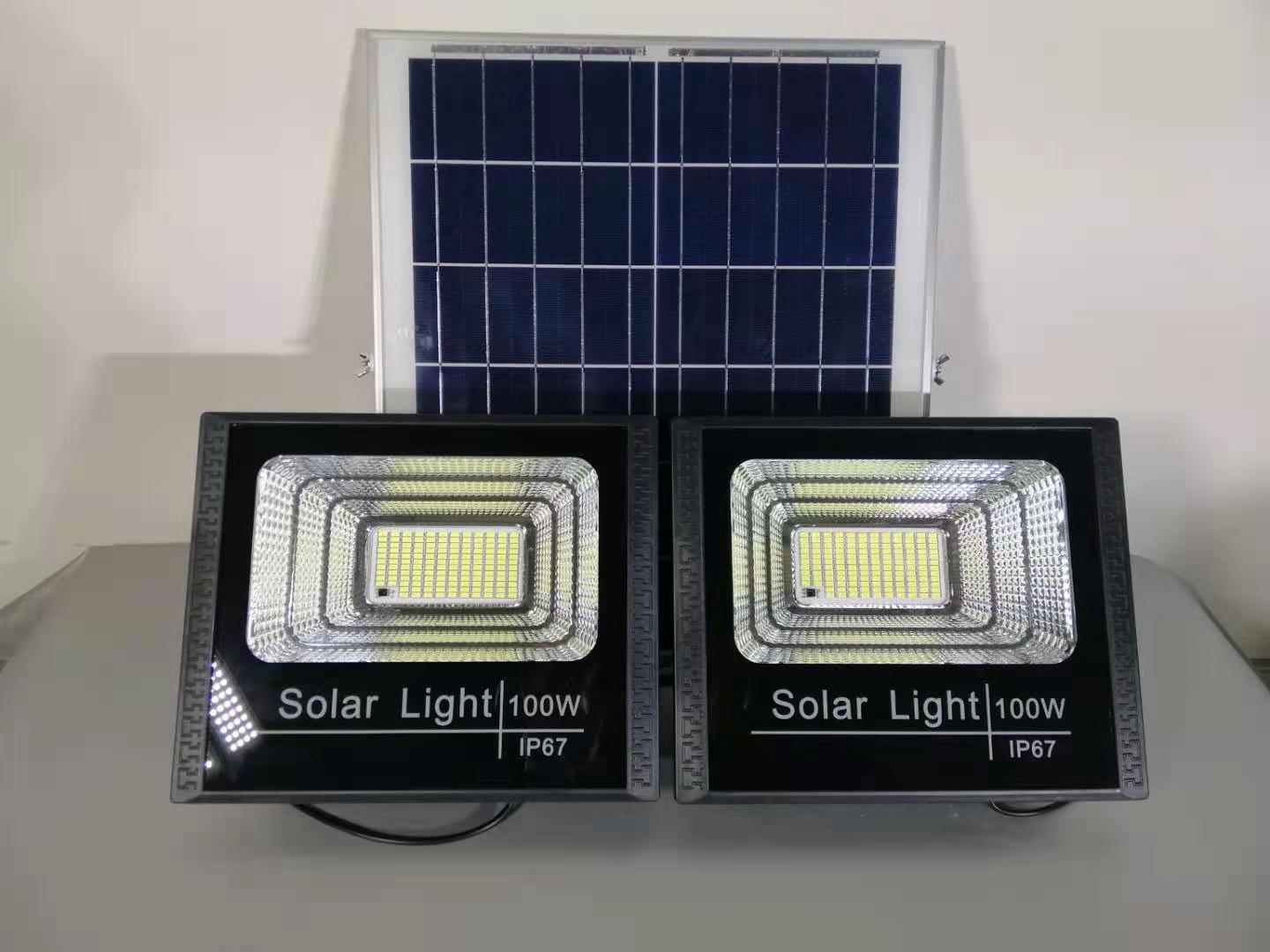 厂家销售太阳能投光灯一拖二太阳能灯