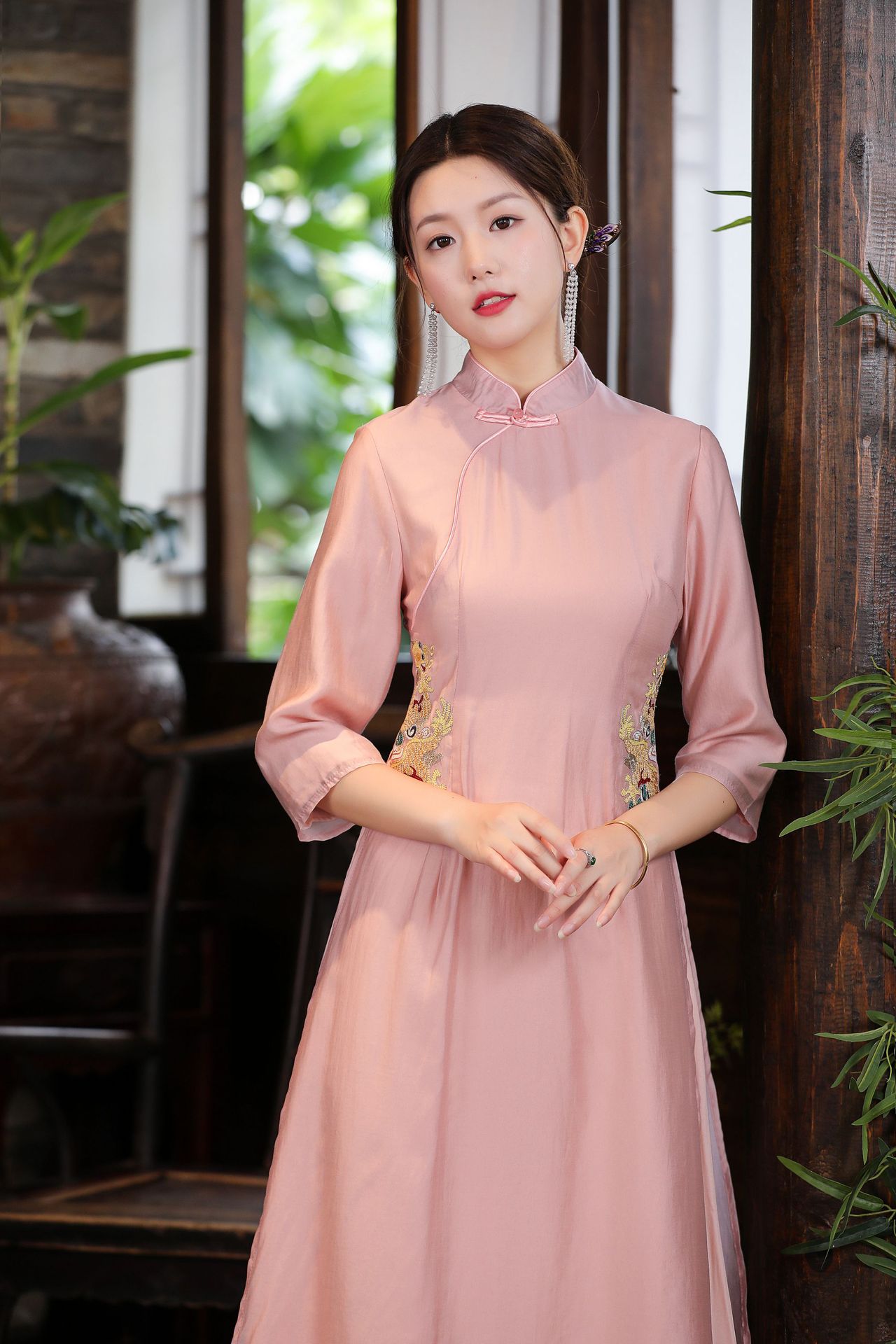 中式茶艺师服装复古绣花长款改良旗袍中国风禅意服春秋季连衣裙