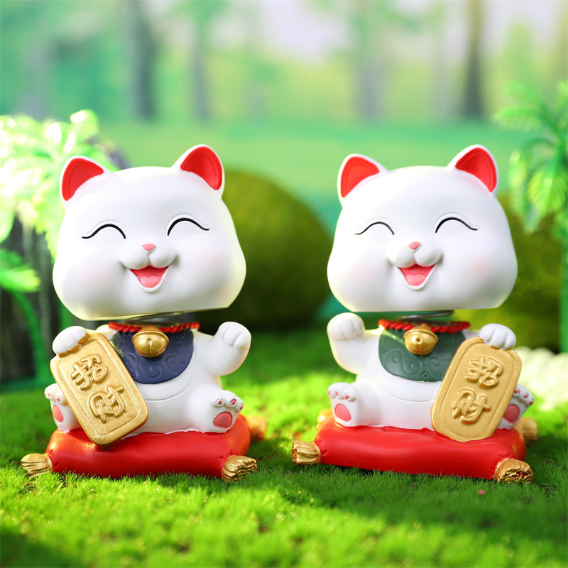 新年创意礼品纳福招财猫摆件汽车摇头车载装饰品家居工艺品批发