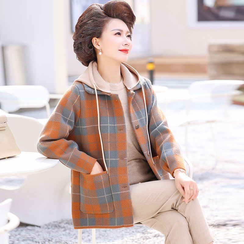 妈妈装双面呢短款外套女秋冬大码中老年洋气加厚毛衣开衫格子上衣