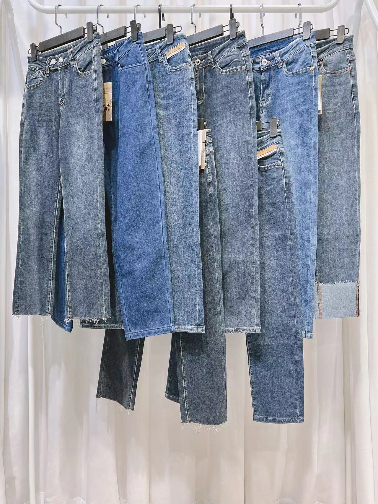 蓝鲸牛仔裤品牌折扣女装批发撤柜尾货清仓女装批发直播间一手货源