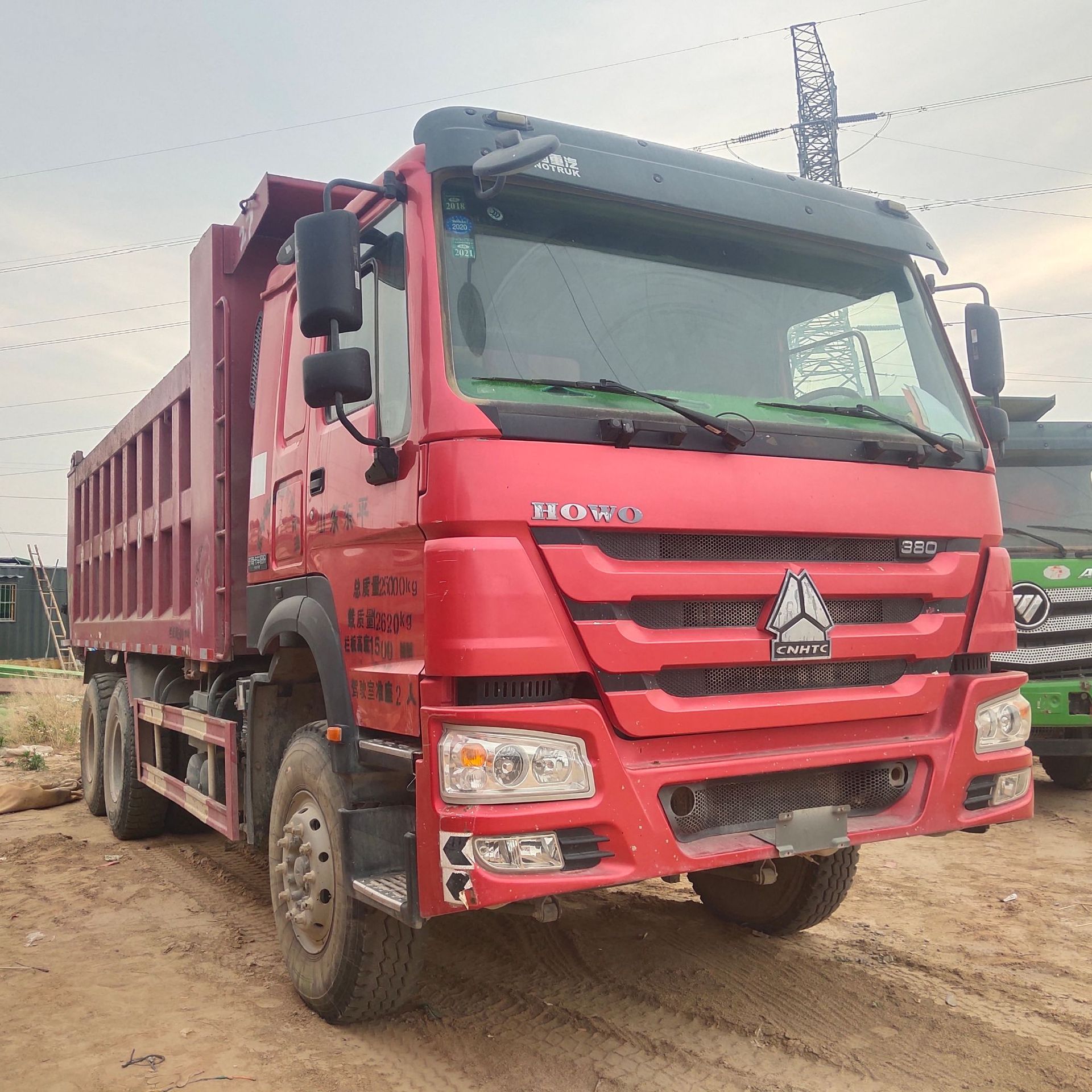 供应出口二手豪沃自卸车 6x4翻斗卡车 howo后八轮自卸卡车-阿里巴巴