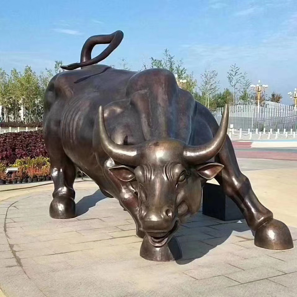 华尔街牛室外铜牛雕塑门口大型铸铜奋斗牛开荒牛金融街摆件定制
