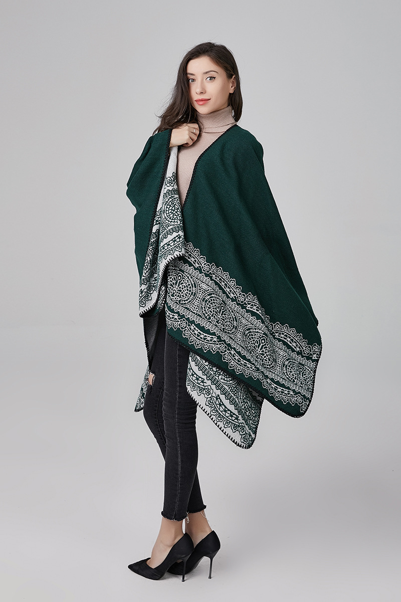 秋季新品现代简约优雅名媛风蕾丝花型开叉披肩斗篷女街头外搭披肩