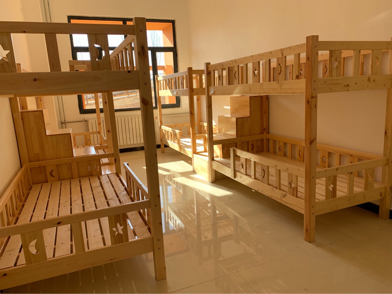 定制松木上下铺床厂家木床 学生松木上下铺学生宿舍用床厂家批发