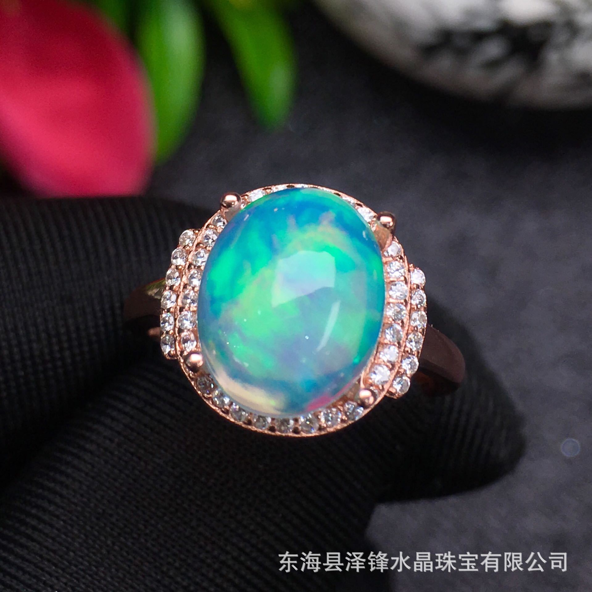 天然欧泊石戒指图片