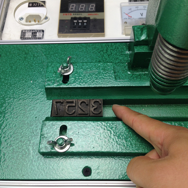 便携式电缆压号机 不易磨损矿用电缆打号机 自动控温电缆压号机