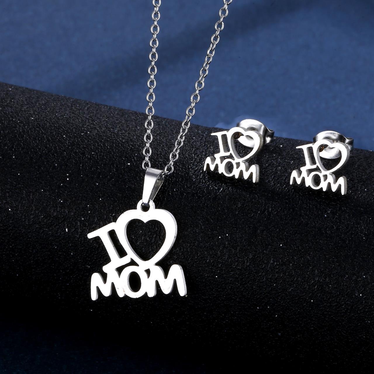 Amazon European and American New I Love Mom Necklace Female Cross-Border Minimalist Creative Letter I Love Mama Pendant