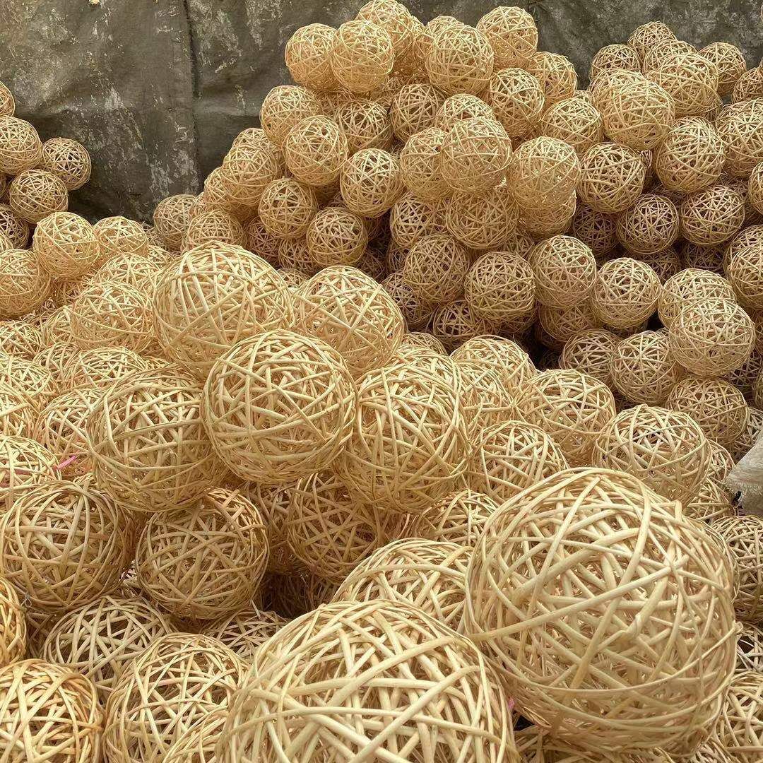 厂家藤球柳条编织球彩色装饰球走廊商场幼儿园柳球装饰挂饰柳藤球