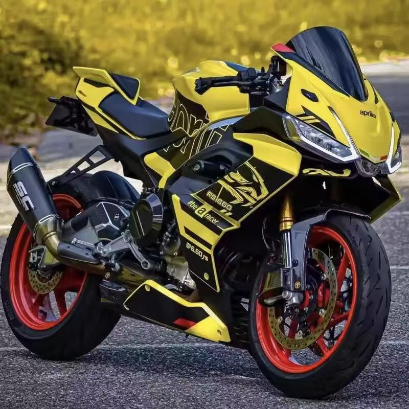 雅马哈r1跑车r6公路赛250小忍者v6刀锋400重机r3大排量摩托车