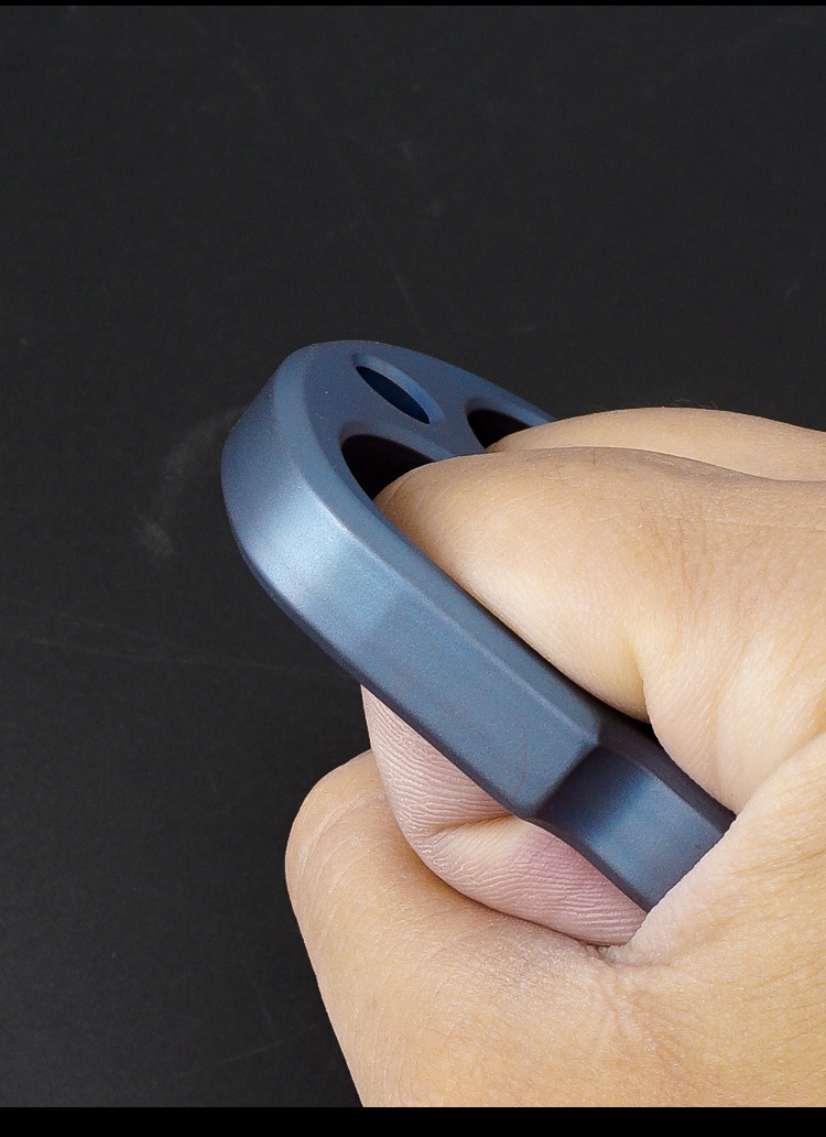 新款纯钛指虎防身手指虎铁拳头指扣套拳扣户外防身武器破窗器