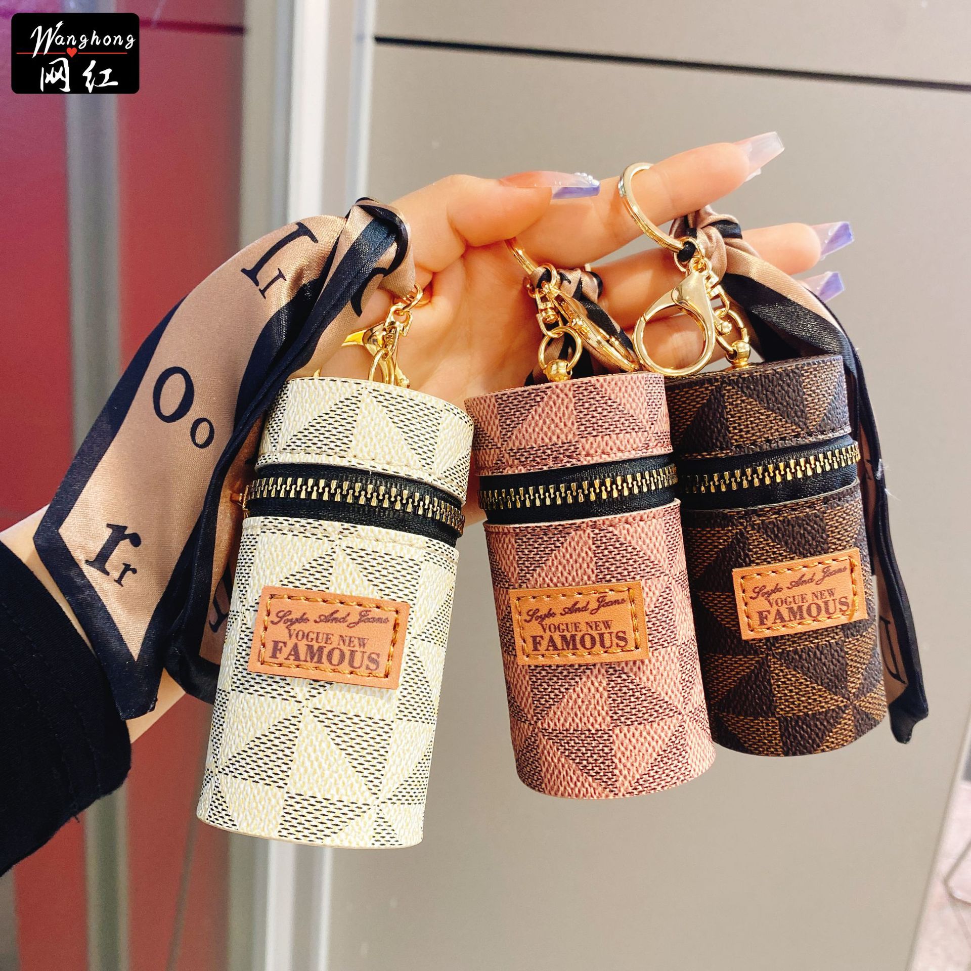 Creative Silk Scarf Bucket Lipstick Pack Keychain Mini-Portable Storage Bag Exquisite Couple Good-looking Accessories Gift