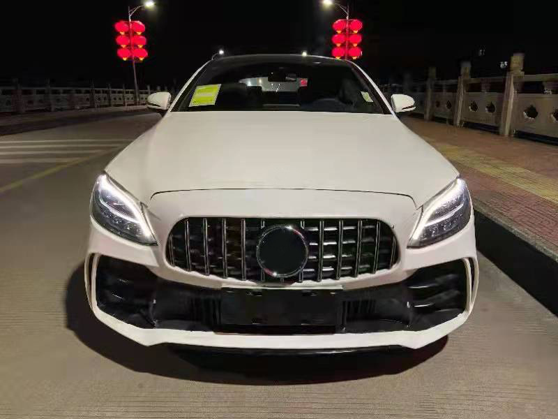 适用于2021款奔驰c级w205改黑曼巴包围,前杠总成后杠总成中网