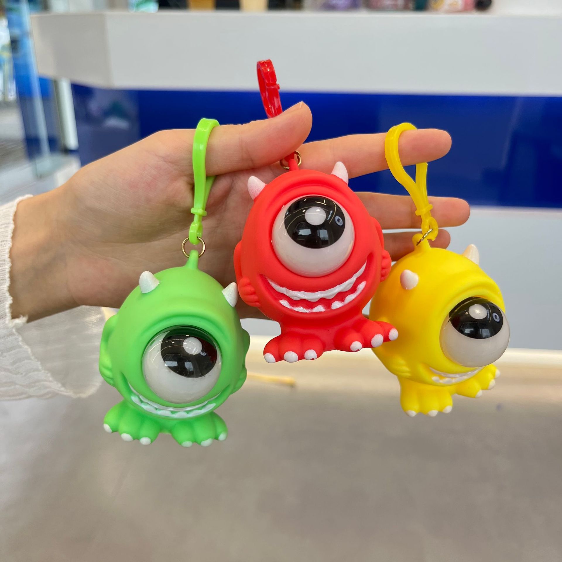 Online Influencer Cute Staring Big Eyes Decompression Squeezing Toy Children's Creative Eye Burst Toys Keychain Pendant Small Toys