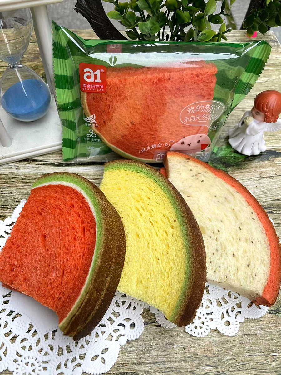 6月日期 带条码  a1零食研究所西瓜味吐司   4斤约35包