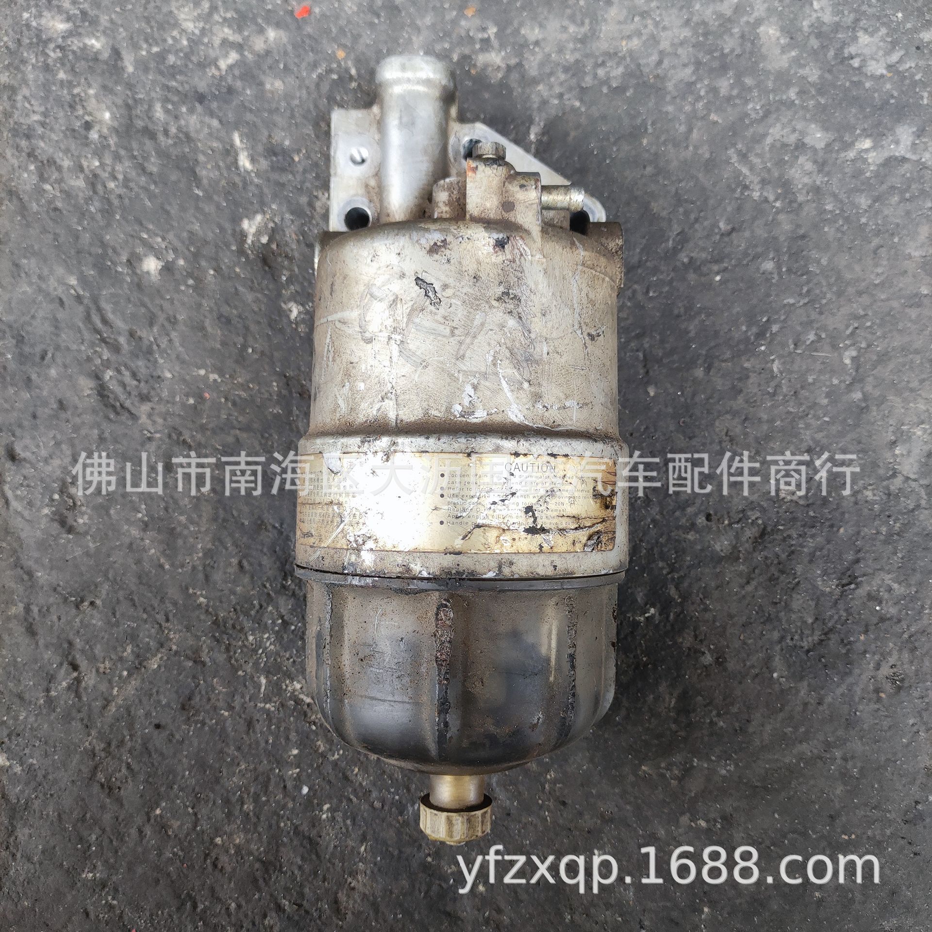 适用东风日产柴geb3柴油格总成 尼桑ud燃油滤清 拆车件nissan dnd