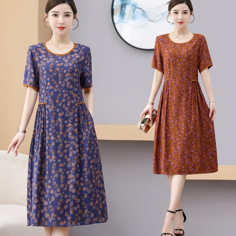 新款中年妈妈洋气夏装连衣裙女中老年高贵短袖碎花过膝长裙子