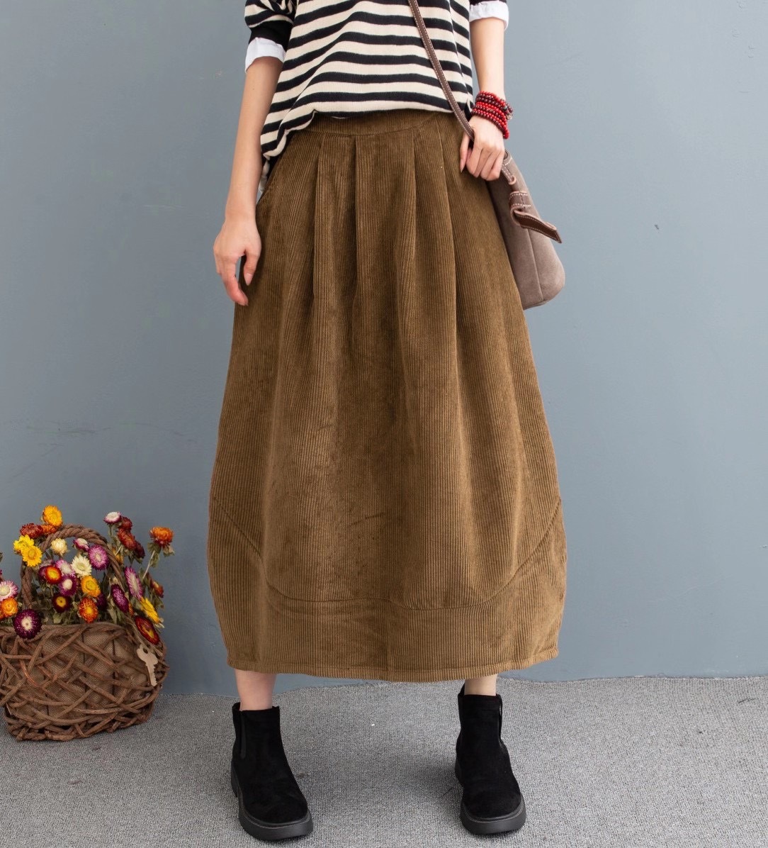 2021秋季新款复古文艺范灯芯绒拼接深色灯笼裙半身裙女休闲长裙