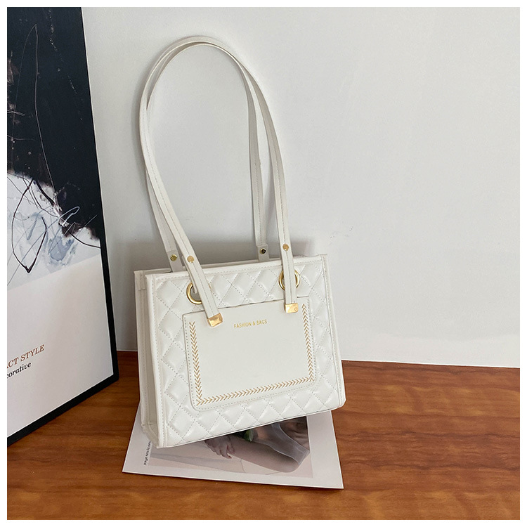This Year's Popular Bag Women's Bag 2021 New Fashion Autumn and Winter Texture Special-Interest Design Shoulder Bag Rhombus Tote Bag