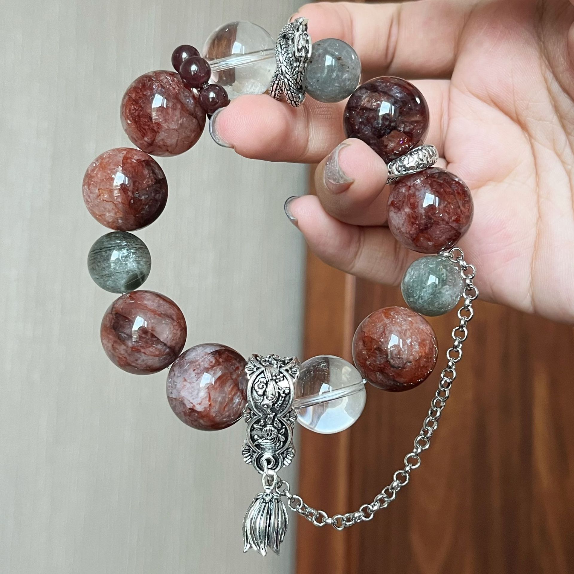 大颗粒牛血红胶花15-16mm绿幽灵天然石手串小众原创独特款式-阿里巴巴