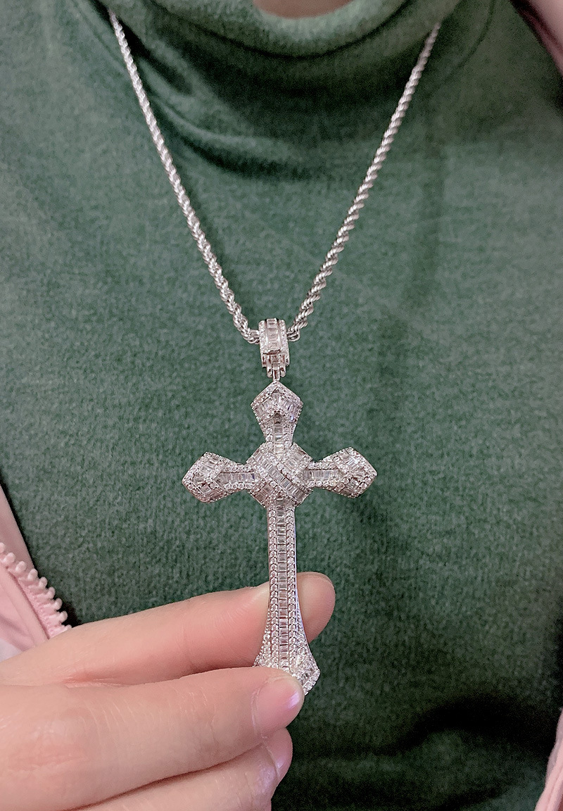 嘻哈方钻满钻十字架项链街舞短款微镶锆石个性男女情侣款网红吊坠