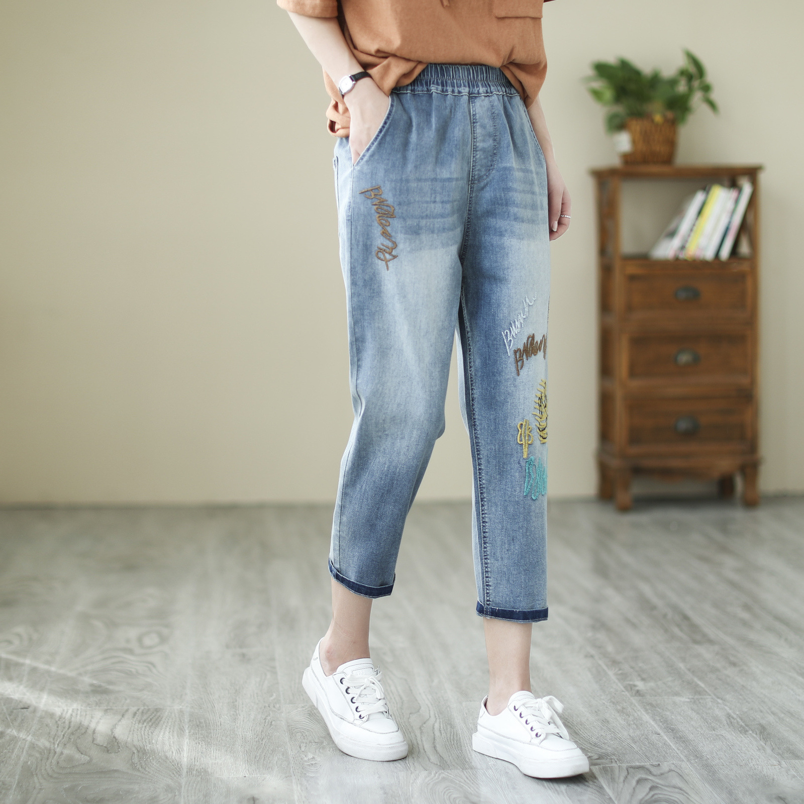 女牛仔裤显瘦松紧腰700洋气刺绣潮新款弹力宽松夏装韩版七分裤6棉