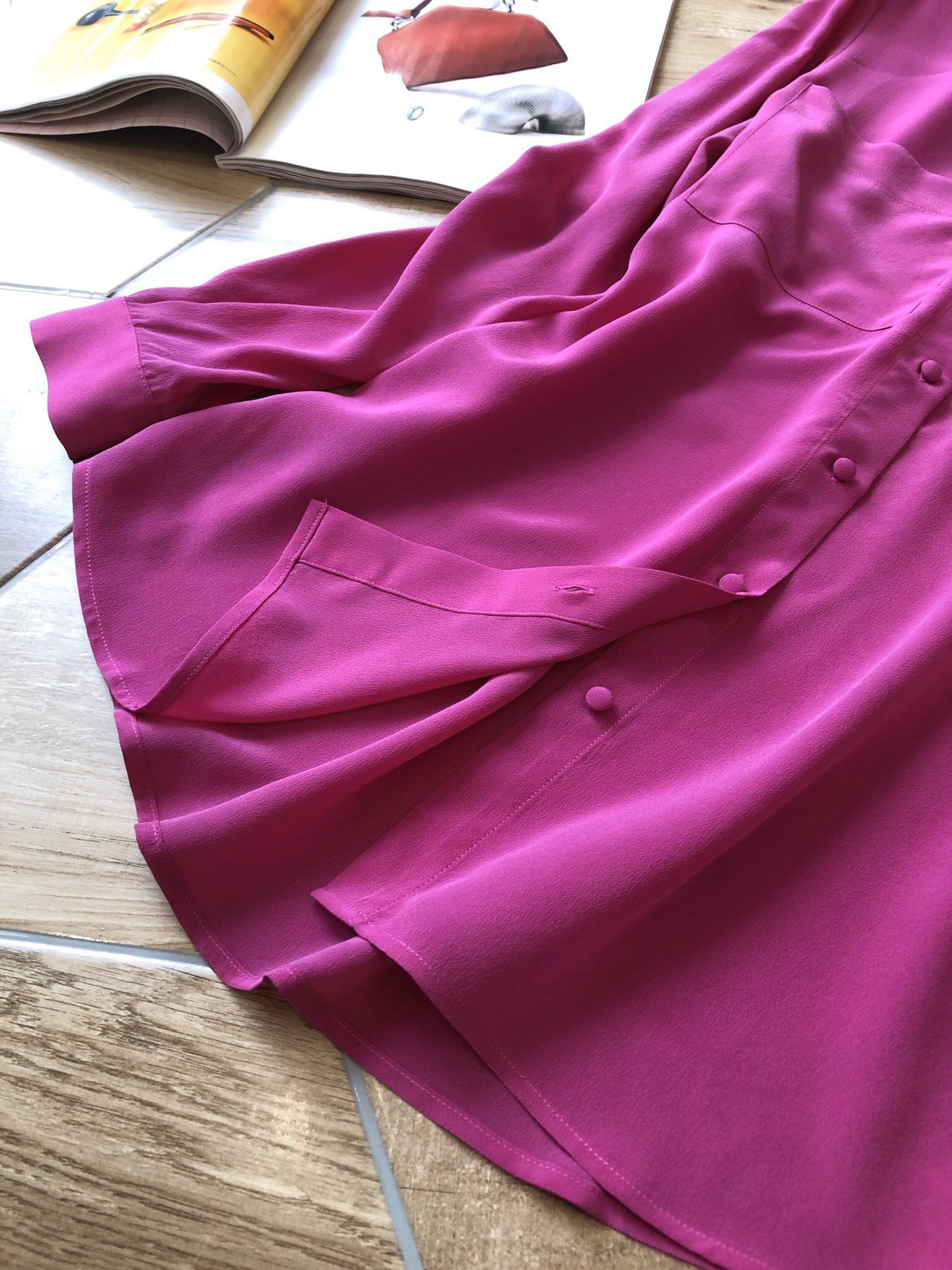 经典 法国小众高端 砂洗真丝双绉 简约双口袋 优雅包扣 真丝衬衫