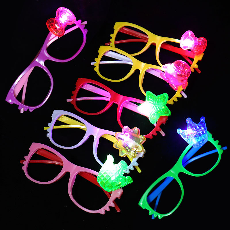 Hello Kitty Glowing Glasses Bar Holiday Christmas Party Supplies Hot Selling LED Flash Toy Stall Wholesale