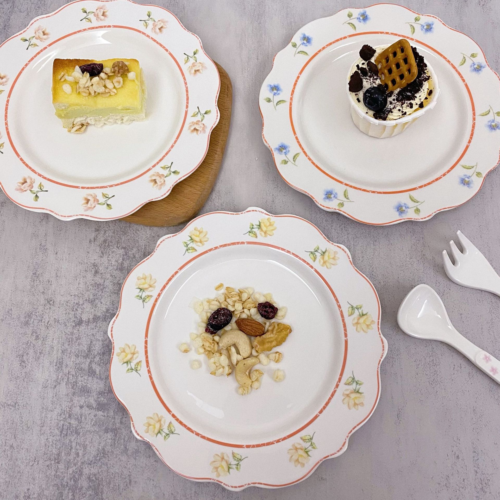 法式复古玫瑰蓝花陶瓷餐盘创意田园风家用盘水果蛋糕盘子