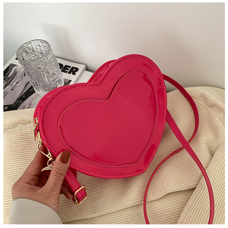 Cute Heart Small Bag Female 2021 New Fashion Messenger Bag Simple Western Style Popular Women's Bags Shoulder Bag