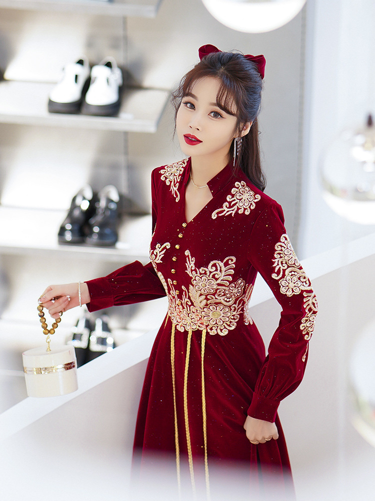 敬酒服新娘2022夏季新款长袖酒红色秀禾服结婚礼服订婚刺绣敬酒服