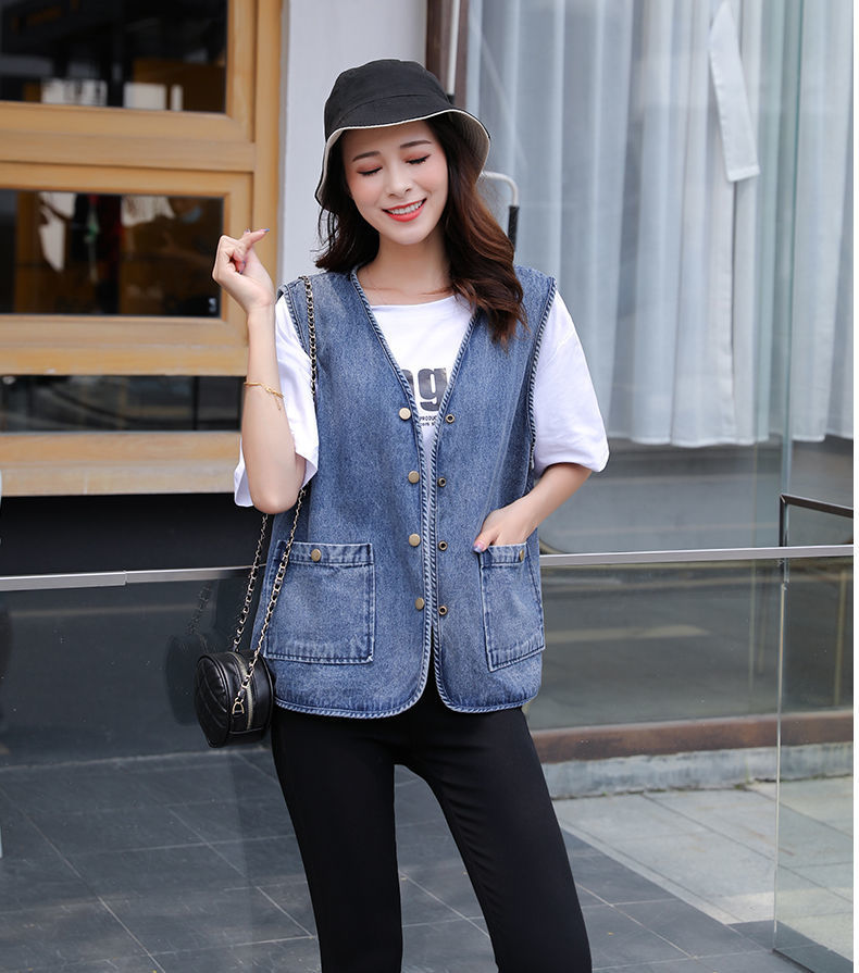 大码200斤牛仔马甲女宽松简约洋气无袖v领外穿坎肩背心外搭马夹