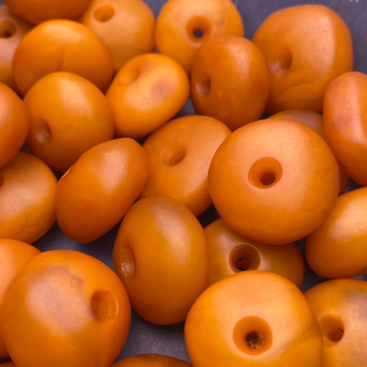 纯天然蜜蜡 老蜡平安扣 蜡质浓郁 纹理清晰 尺寸20-26 全品