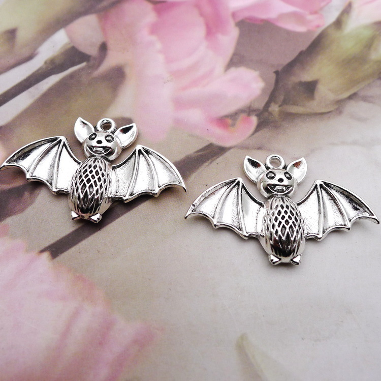 ly1223  26*40mm合金 蝙蝠古银色吊坠挂件饰品配件50个/包5.1克