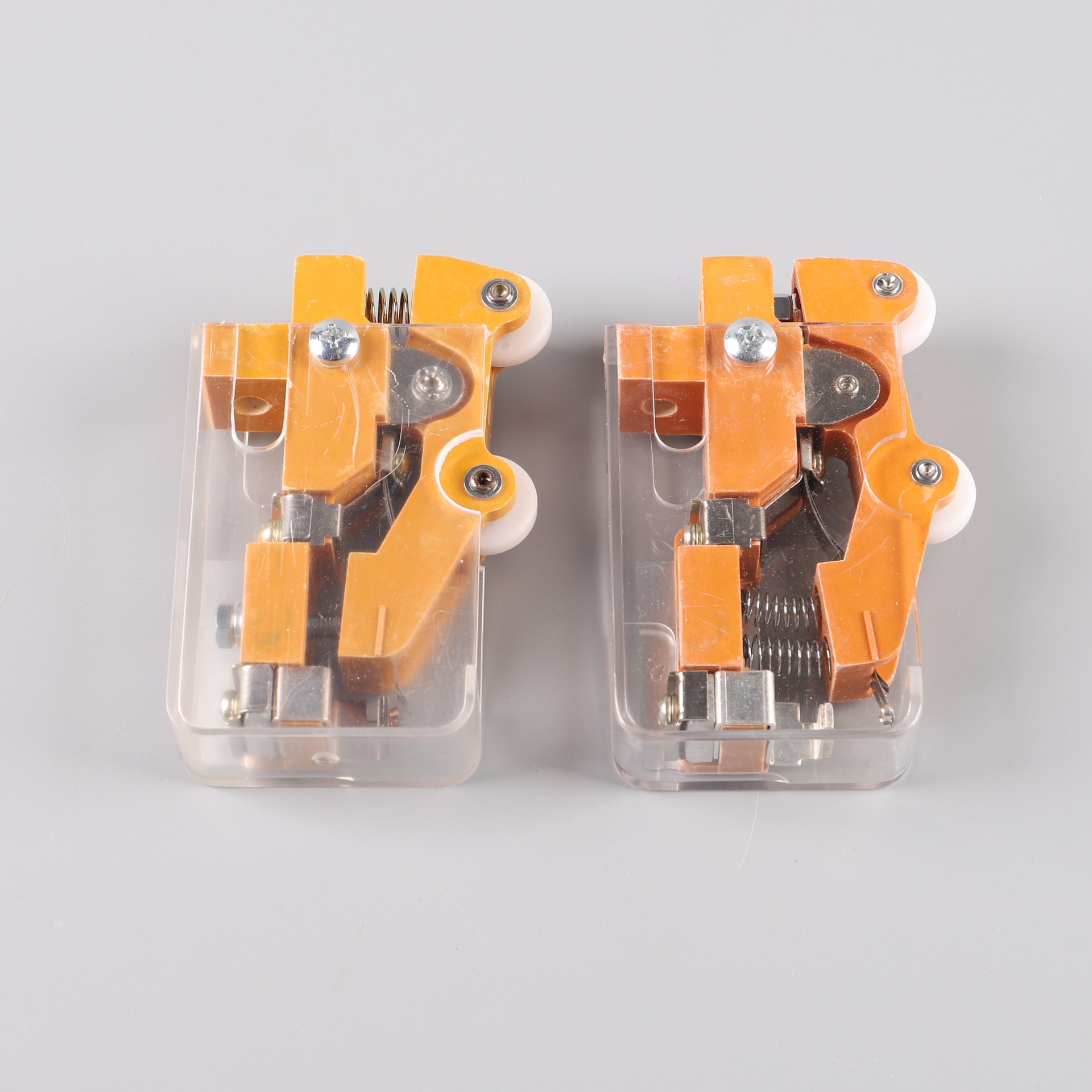 日立电梯付门锁开关 门机凸轮开关tkb-1d双轮缓冲器安全钳tkb-1a