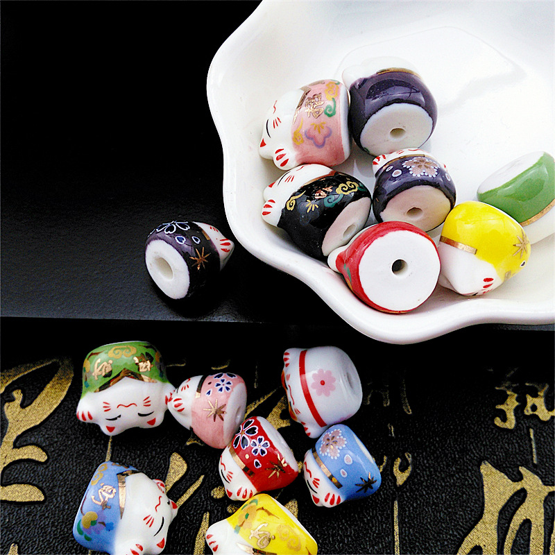 陶瓷彩猫 diy饰品配件汽车挂件陶瓷小饰品挂件批发梅花款小猫挂件