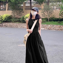 无袖连衣裙女黑色2024夏款新款赫本风气质垂感修身显瘦圆领长裙