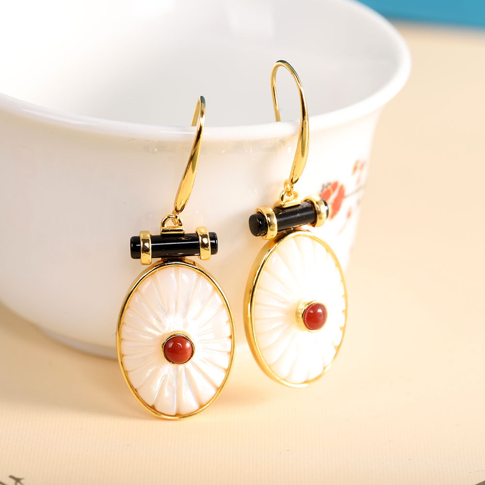 人品银品时尚通勤耳饰s925银镀金镶贝壳耳坠长款气质耳环潮流百搭