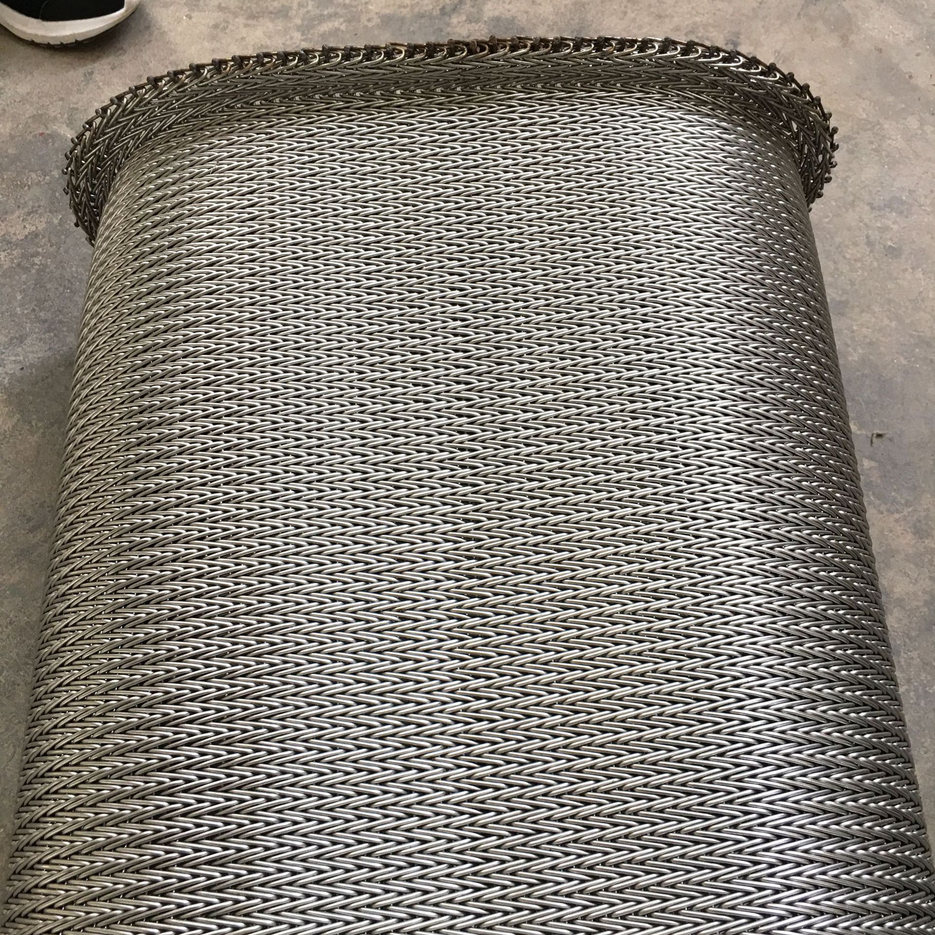 加密人字形网带耐高温304不锈钢输送带金属传动网链人字形网带