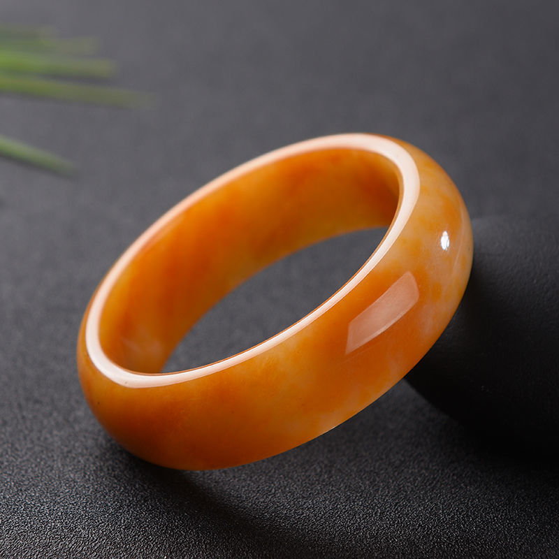 云南龙陵黄龙玉  黄龙玉手镯  鸡油黄帝王黄玉石手镯 典雅端庄